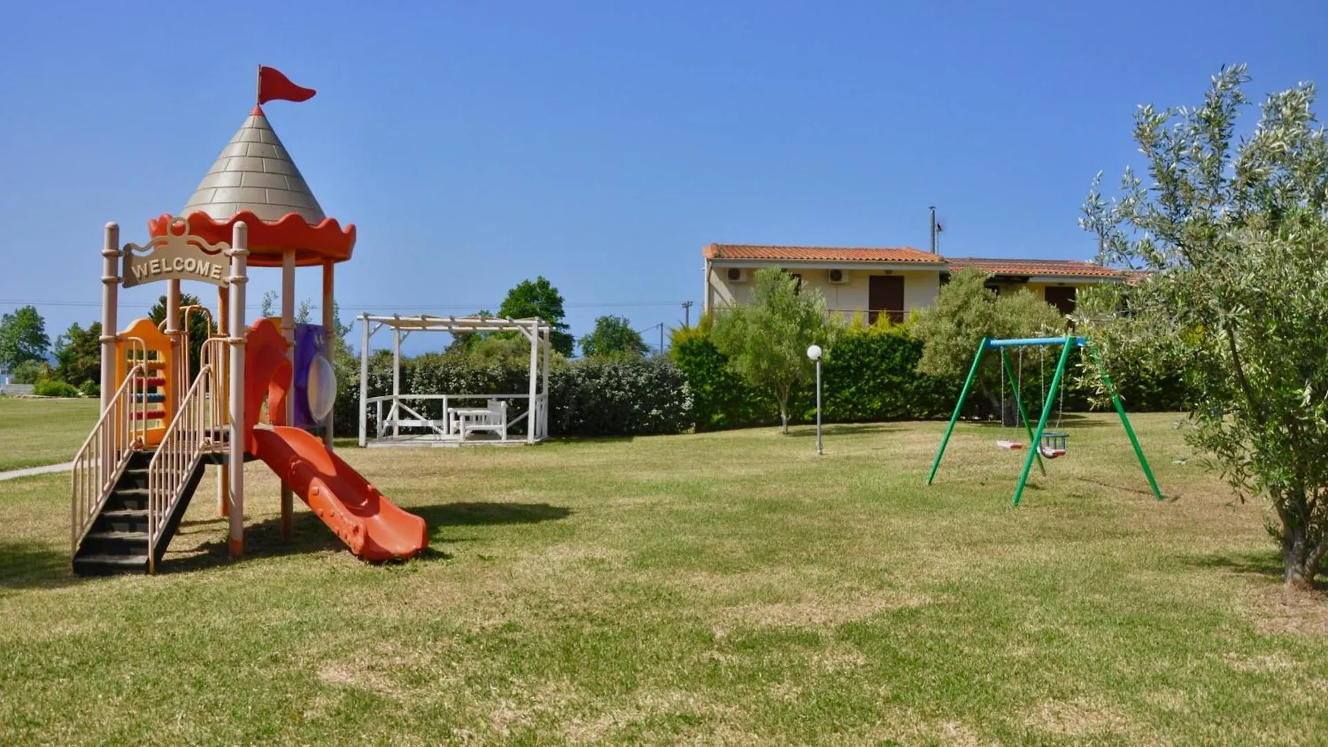 Stigmes Villas & Suites Nea Skioni Greece